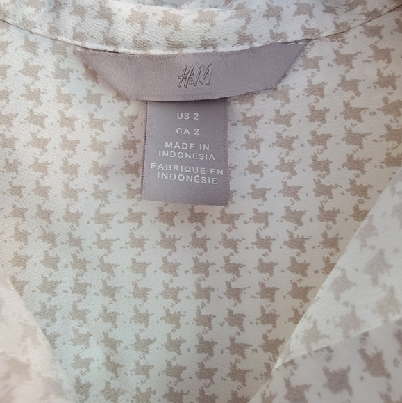 Blouse - Picture 2 of 2